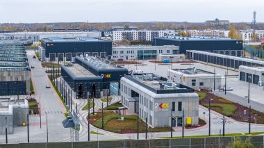 Widok na bud. nr  2 i nr 9 od strony południowej